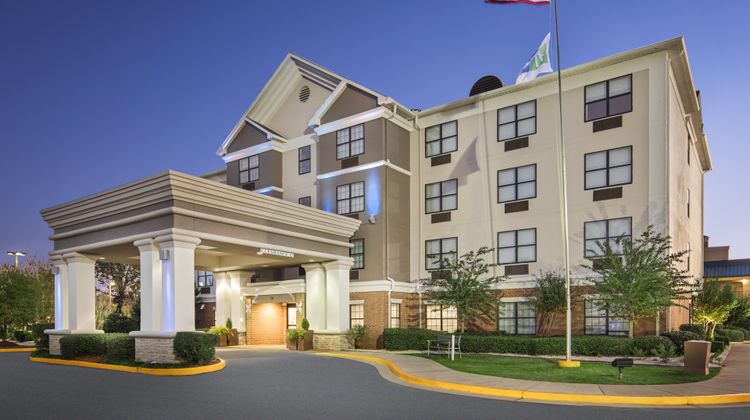 Holiday Inn Express Byron Exterior