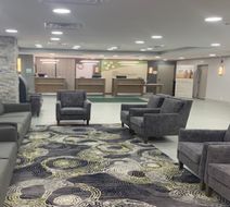 Holiday Inn Chicago North Shore Lobby