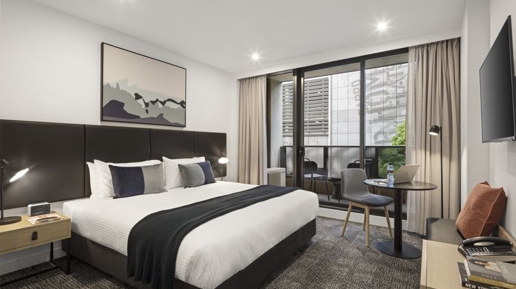 Quest NewQuay, Docklands Room