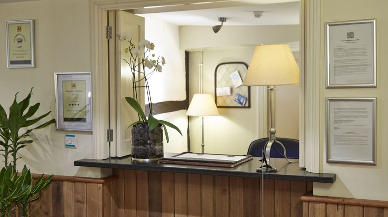 <b>The Abbey Field Lobby</b>. Images powered by <a href="https://www.leonardoworldwide.com/" title="Leonardo Worldwide" target="_blank">Leonardo</a>.
