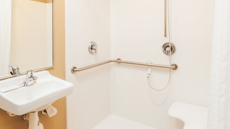 <b>Candlewood Suites Houston I-10 E Room</b>. Images powered by <a href="https://www.leonardoworldwide.com/" title="Leonardo Worldwide" target="_blank">Leonardo</a>.