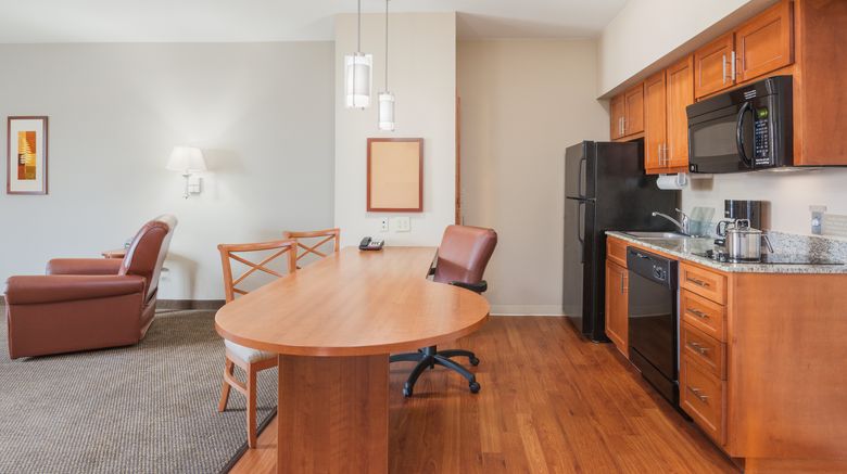 <b>Candlewood Suites Houston I-10 E Room</b>. Images powered by <a href="https://www.leonardoworldwide.com/" title="Leonardo Worldwide" target="_blank">Leonardo</a>.