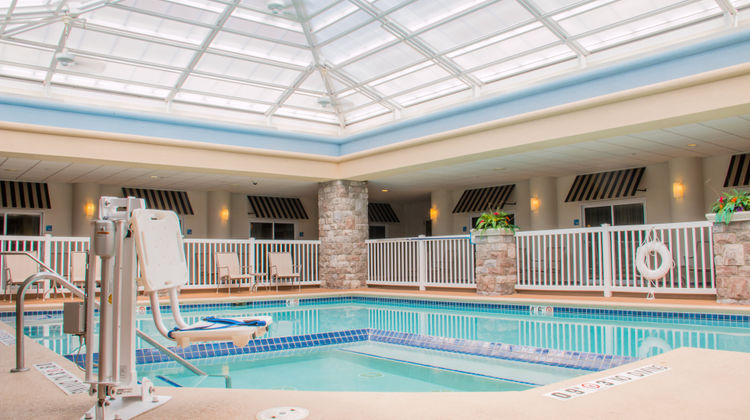 Holiday Inn Express & Suites Pool