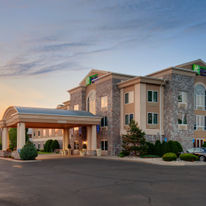 Holiday Inn Express & Suites