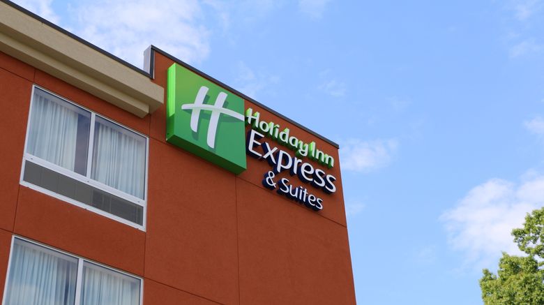 <b>Holiday Inn Express/Stes Hendersonville Exterior</b>. Images powered by <a href="https://www.leonardoworldwide.com/" title="Leonardo Worldwide" target="_blank">Leonardo</a>.
