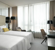 Centro WestSide by Rotana Lobby