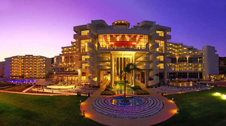 Elysium Resort & Spa Exterior