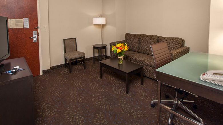 <b>Holiday Inn Express Hotel and Suites Buf Room</b>. Images powered by <a href="https://www.leonardoworldwide.com/" title="Leonardo Worldwide" target="_blank">Leonardo</a>.