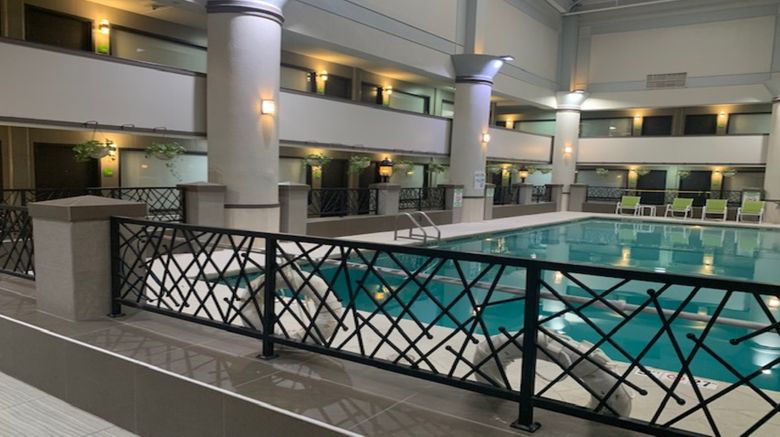 <b>Holiday Inn Chicago North Shore Pool</b>. Images powered by <a href="https://www.leonardoworldwide.com/" title="Leonardo Worldwide" target="_blank">Leonardo</a>.