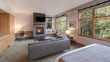 Cedarbrook Lodge Suite