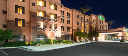 Holiday Inn Hotel & Suites Exterior