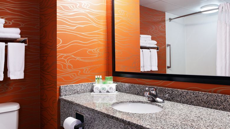 <b>Holiday Inn Express Hotel & Suites Room</b>. Images powered by <a href="https://www.leonardoworldwide.com/" title="Leonardo Worldwide" target="_blank">Leonardo</a>.