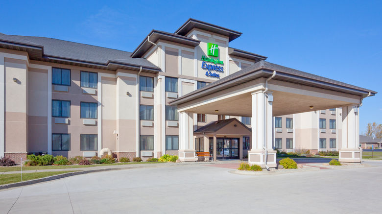 <b>Holiday Inn Express & Suites Worthington Exterior</b>. Images powered by <a href="https://www.leonardoworldwide.com/" title="Leonardo Worldwide" target="_blank">Leonardo</a>.