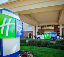 Holiday Inn Express Hotel & Suites Lobby