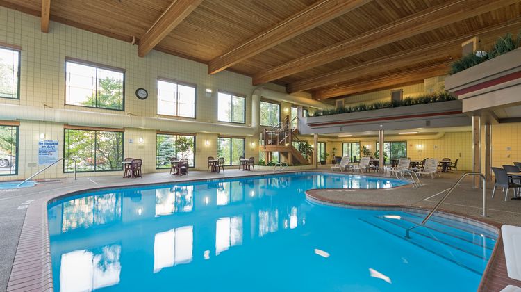 Holiday Inn Express Pool