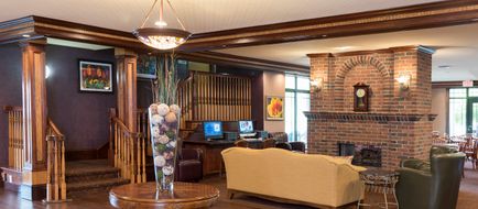 Holiday Inn Express Lobby