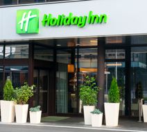 Holiday Inn Zurich Messe Exterior
