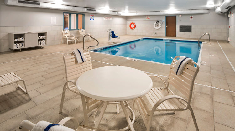 Holiday Inn Express Pool