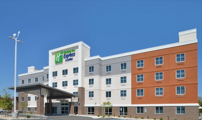 Holiday Inn Express & Suites Lexington Exterior