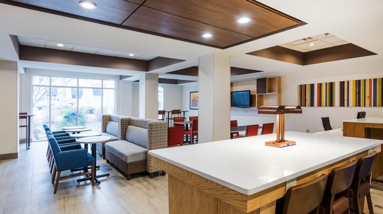 Holiday Inn Express & Suites Restaurant