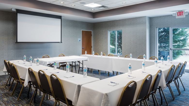 <b>Holiday Inn Express & Suites Meeting</b>. Images powered by <a href="https://www.leonardoworldwide.com/" title="Leonardo Worldwide" target="_blank">Leonardo</a>.