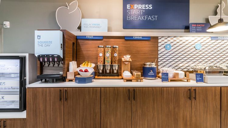 Holiday Inn Express Villa Rica Restaurant