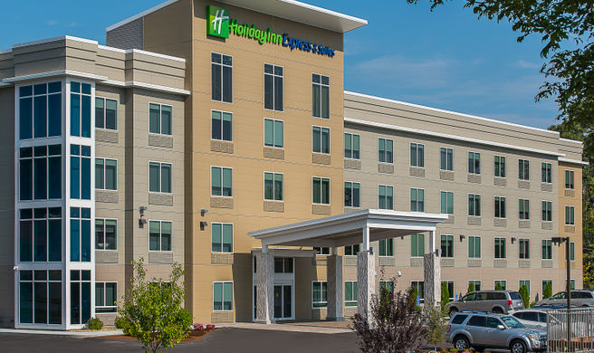 Holiday Inn Express/Stes Boston-Norwood Exterior