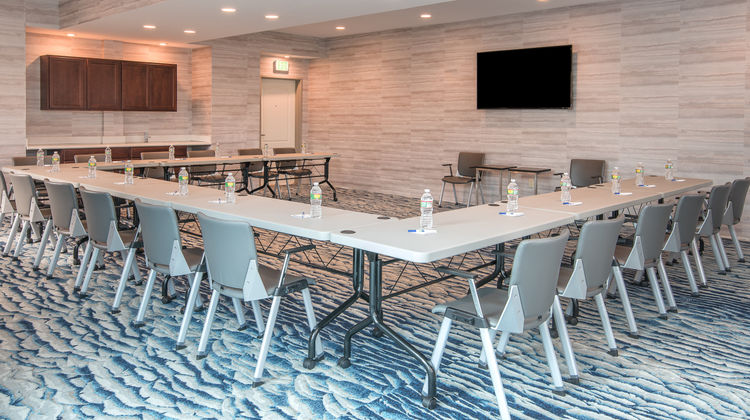 Holiday Inn Express/Stes Boston-Norwood Meeting