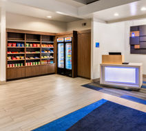 Holiday Inn Express Hotel & Suites Lobby