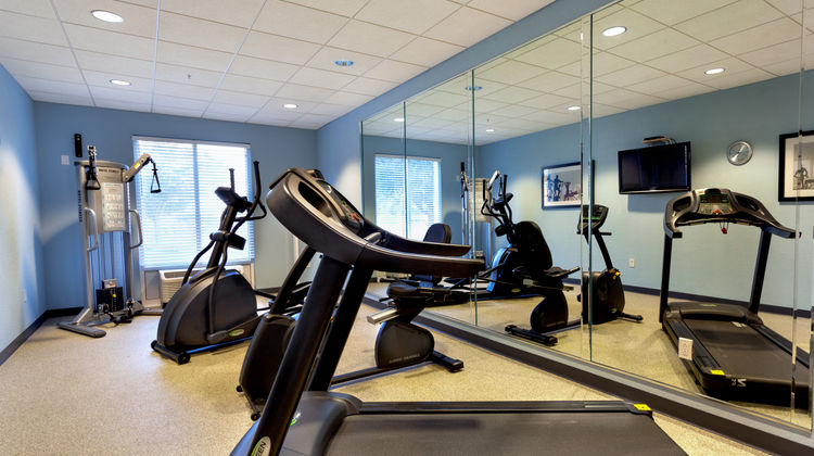 Holiday Inn Express Hotel & Suites Health Club
