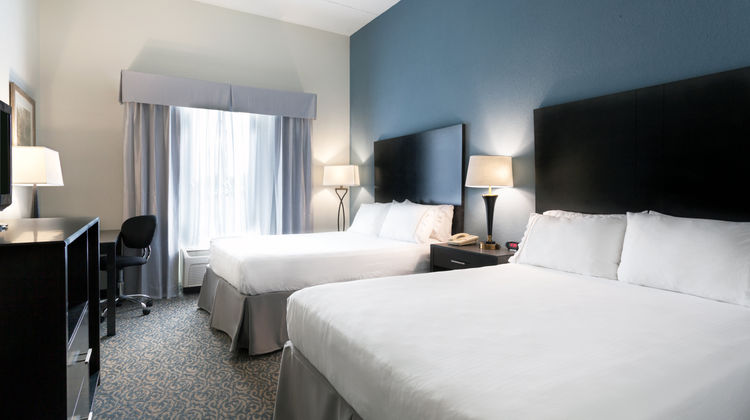 Holiday Inn Express Hotel & Suites Room