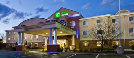 Holiday Inn Express Charlotte Exterior