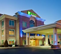 Holiday Inn Express & Suites Exterior
