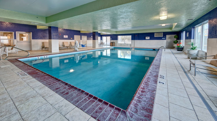 Holiday Inn Express & Suites Pool