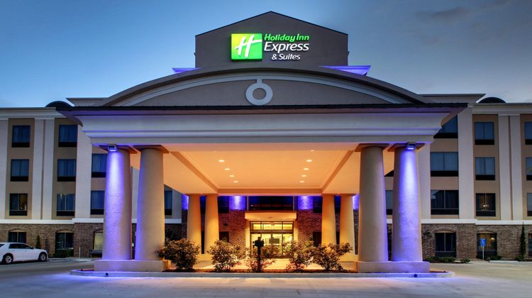 Holiday Inn Express Natchez South Exterior