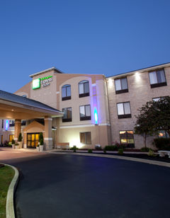 Holiday Inn Express Hotel & Suites