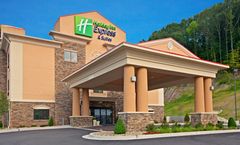 Holiday Inn Express and Suites Ripley