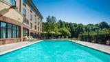Holiday Inn Express & Suites North East Pool