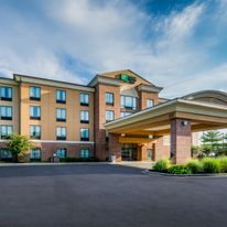 Holiday Inn Express & Suites North East