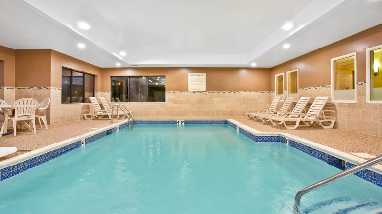 <b>Holiday Inn Express/Suites Bradley Arpt Pool</b>. Images powered by <a href="https://leonardo.com/" title="Leonardo Worldwide" target="_blank">Leonardo</a>.