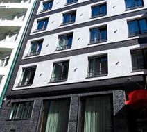 Crystal Hotel Belgrade Exterior