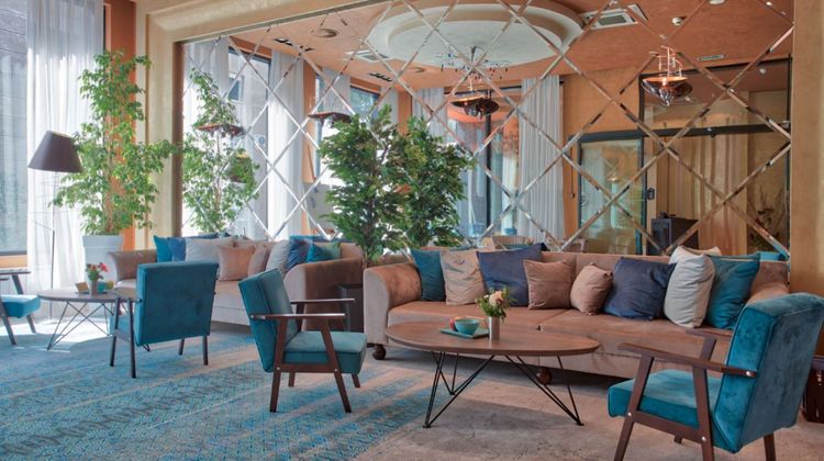 Crystal Hotel Belgrade Lobby