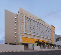 Holiday Inn Express OMR Thoraipakkam Exterior