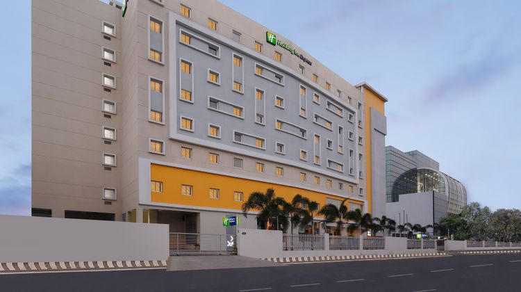 Holiday Inn Express OMR Thoraipakkam Exterior