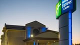 Holiday Inn Express & Suites Wauseon Exterior