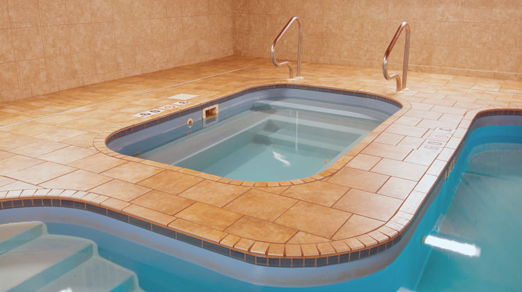 Holiday Inn Express & Suites Wauseon Pool