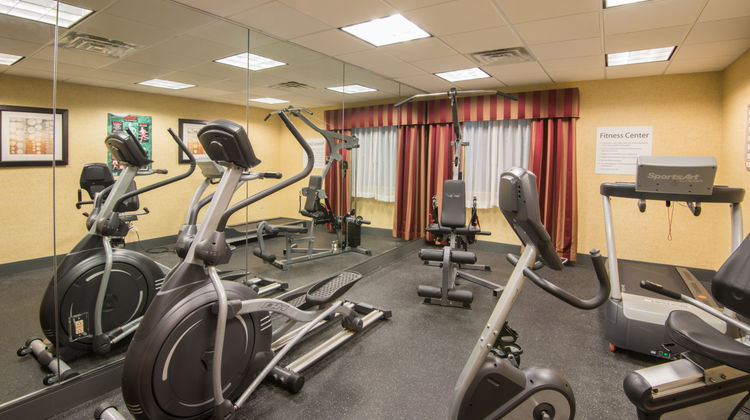 Holiday Inn Express & Suites Wauseon Health Club