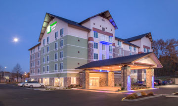 Holiday Inn Express Suites Tukwila