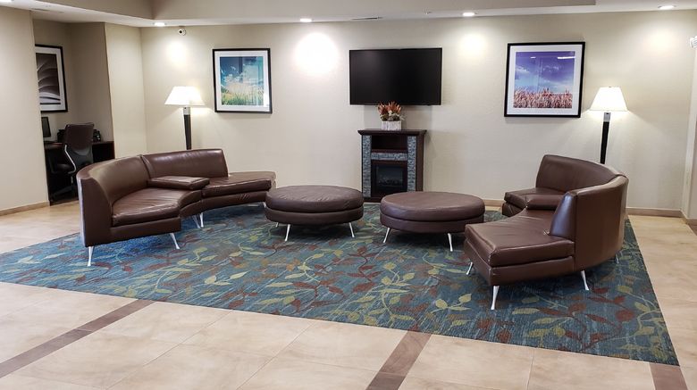 <b>Candlewood Suites Woodward Lobby</b>. Images powered by <a href="https://www.leonardoworldwide.com/" title="Leonardo Worldwide" target="_blank">Leonardo</a>.