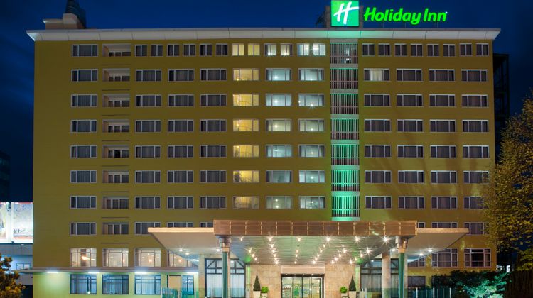 Holiday Inn Skopje Exterior